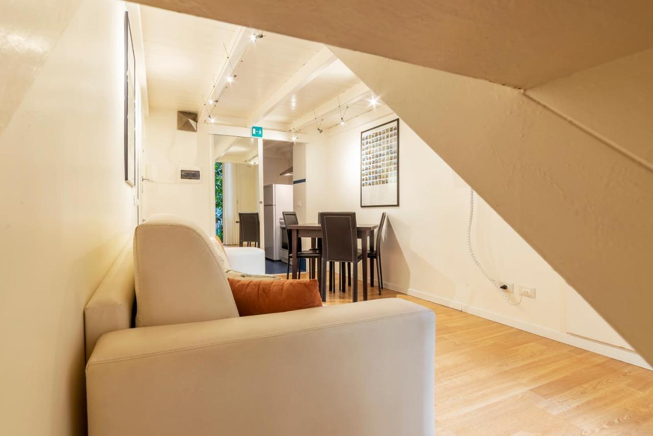 Parlamento Modern Apartment Рим Екстериор снимка