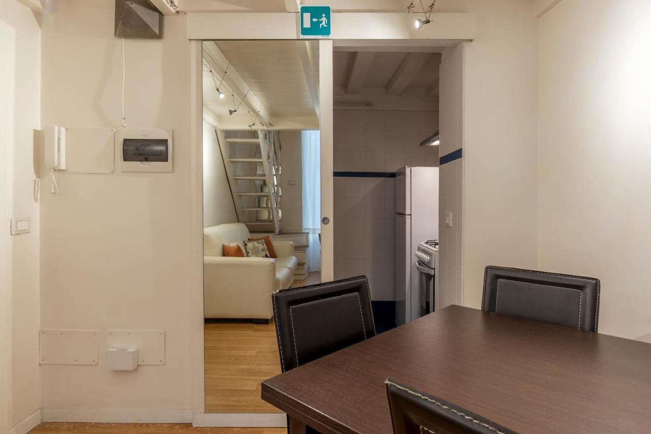 Parlamento Modern Apartment Рим Екстериор снимка