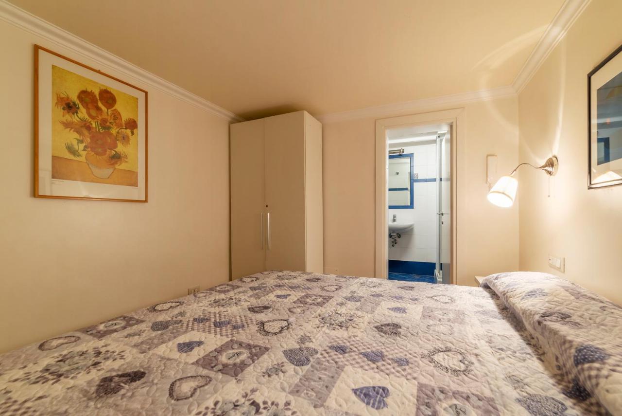 Parlamento Modern Apartment Рим Екстериор снимка